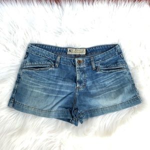 american eagle outfitters shorts.